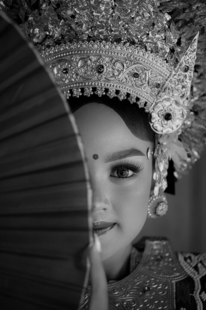 Kenapa Banyak Orang Rela Photoshoot Adat Bali? Ini Alasannya! abi5600